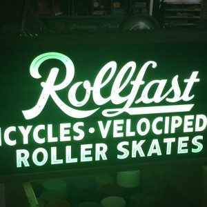 Rollfast Sign