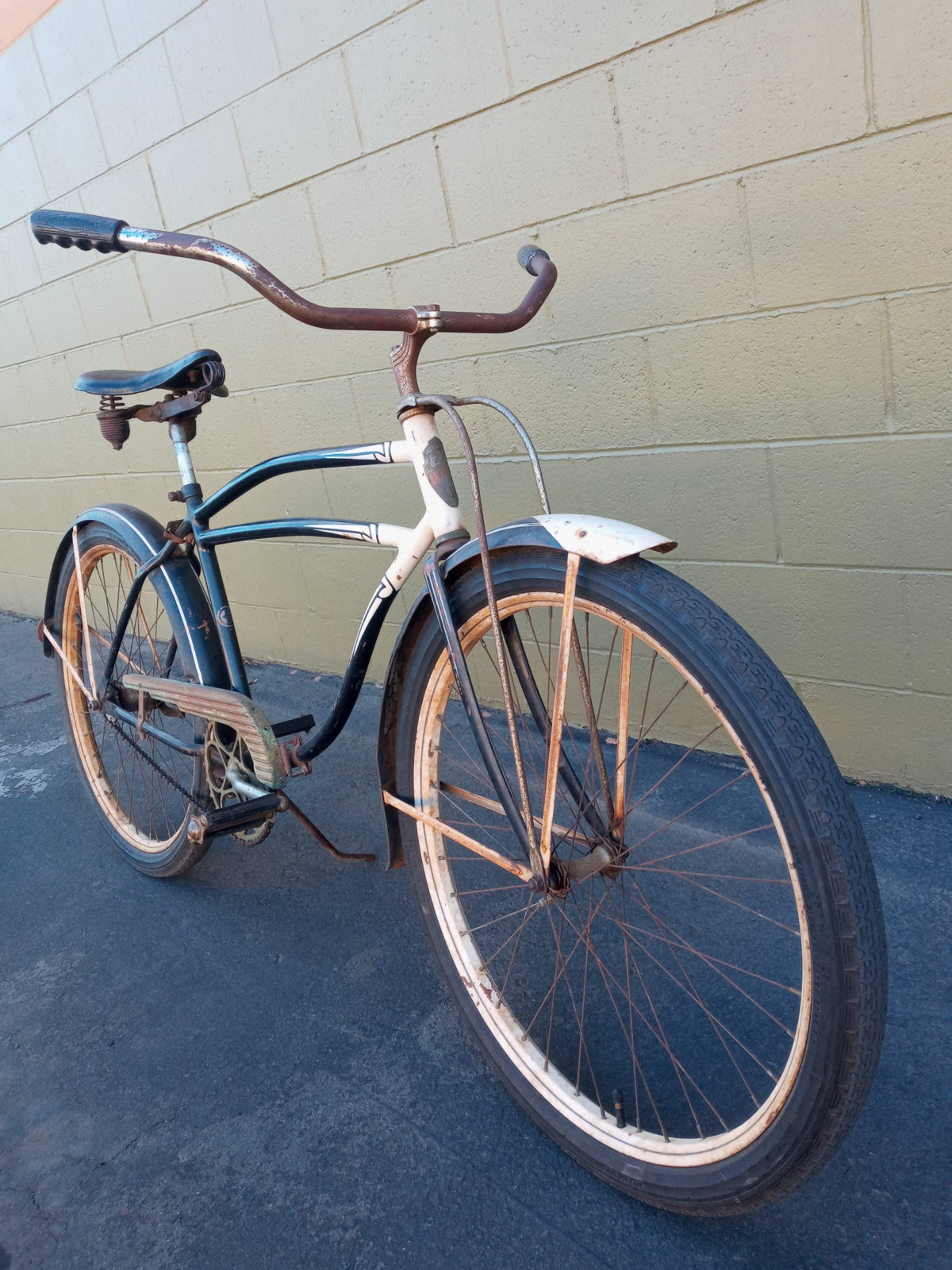1942 schwinn bicycle Who has the last Prewar Schwinn ? | Classic Balloon Tire Bicycles 1933-1965