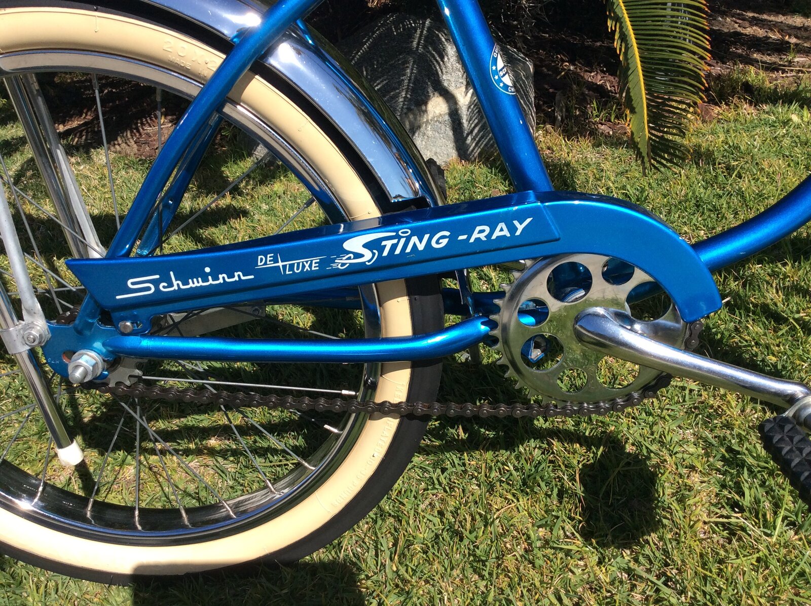 SCHWINN 1968 MINTY DELUXE STINGRAY NICE ALL ORIGINAL PAINT. HERE'S