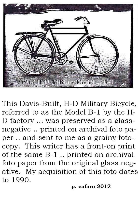 1918 H-D factory fotos .. top .. Model B-1 Military .. bottom .. Model 4-18 Motorcyke  001 aa.jpg