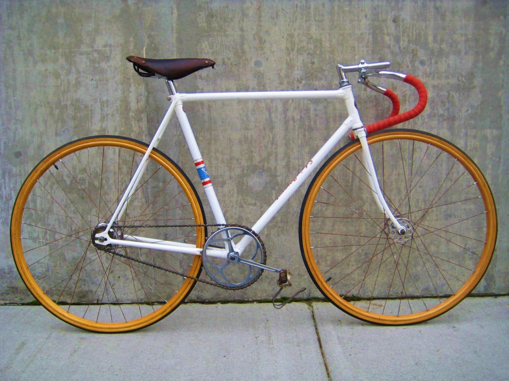 1939-Schwinn-Paramount-track-bike-1024x768.jpg