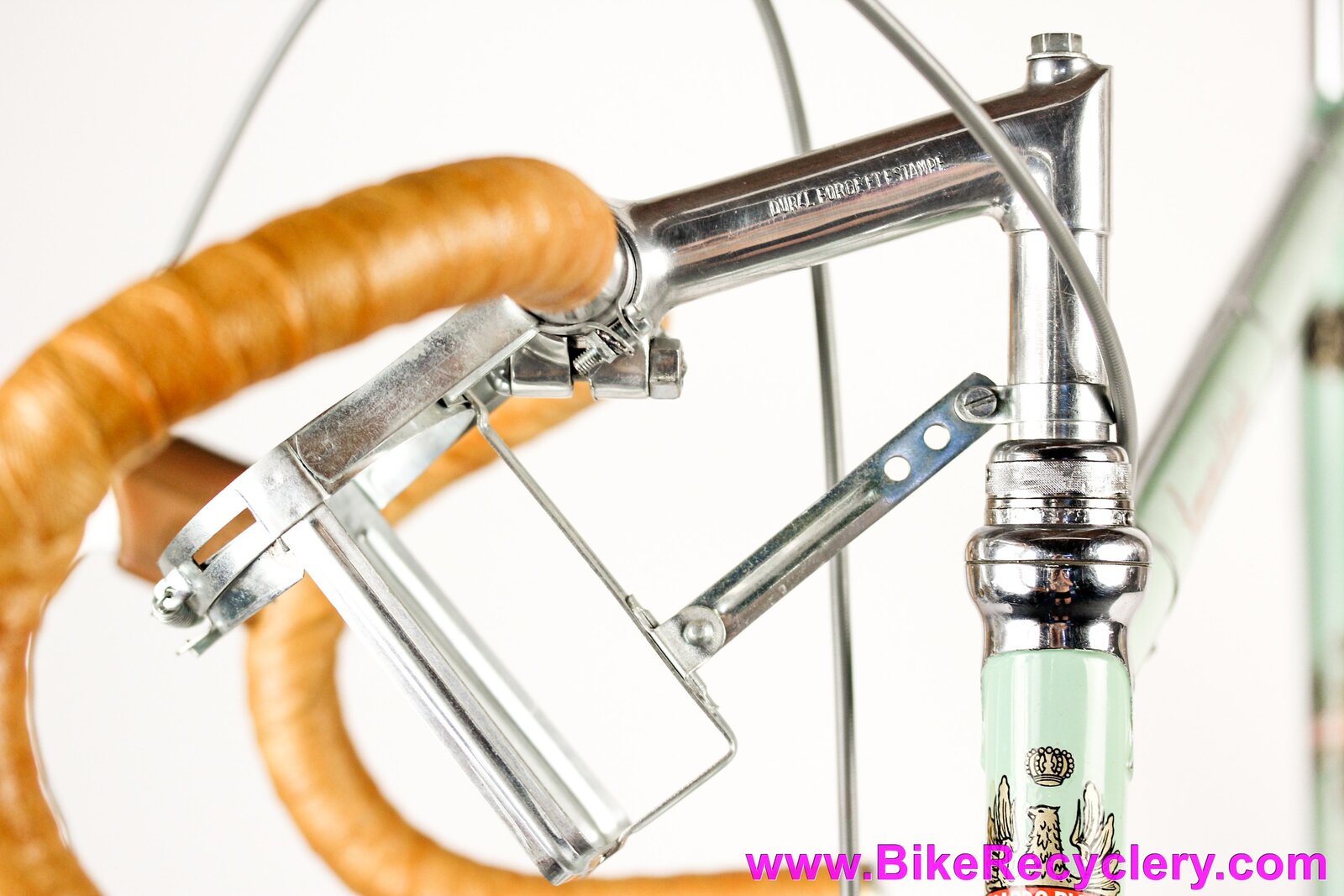 1950s_bianchi_campione_del_mondo_tour_de_france_restored_1953_magistroni_ambrosio_57cm_celeste...jpg