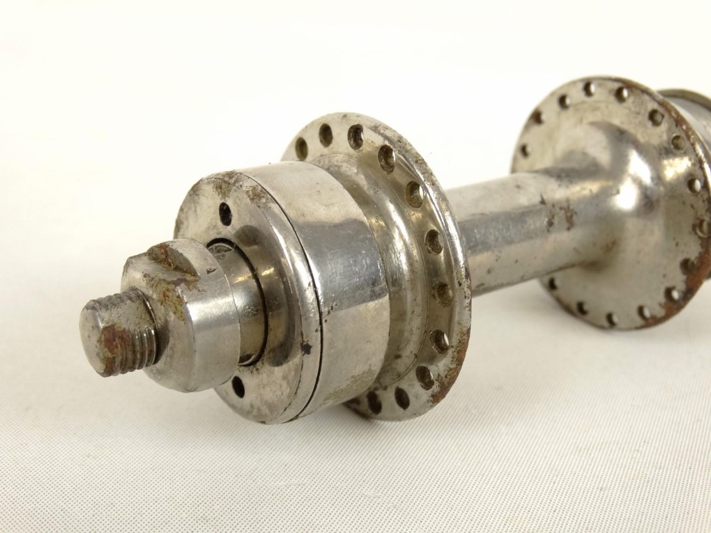 88144827 wright hub.jpg