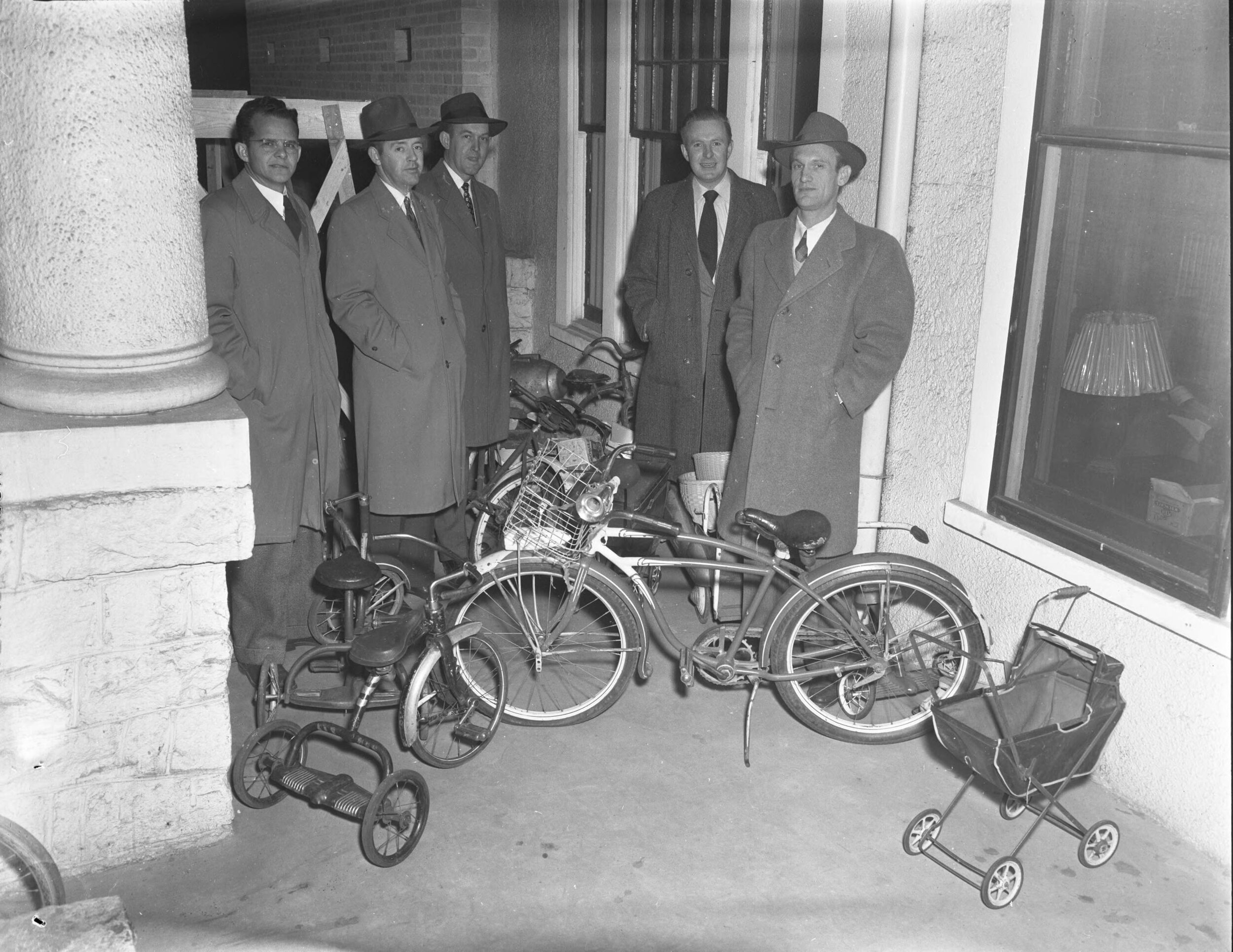 hensel_1269_full.jpg