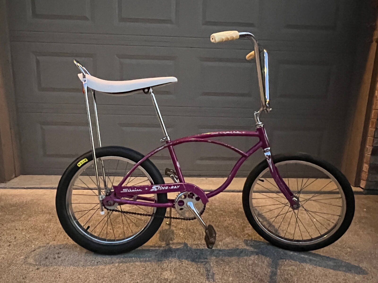 Sold 1966 Schwinn Stingray Violet original paint Archive