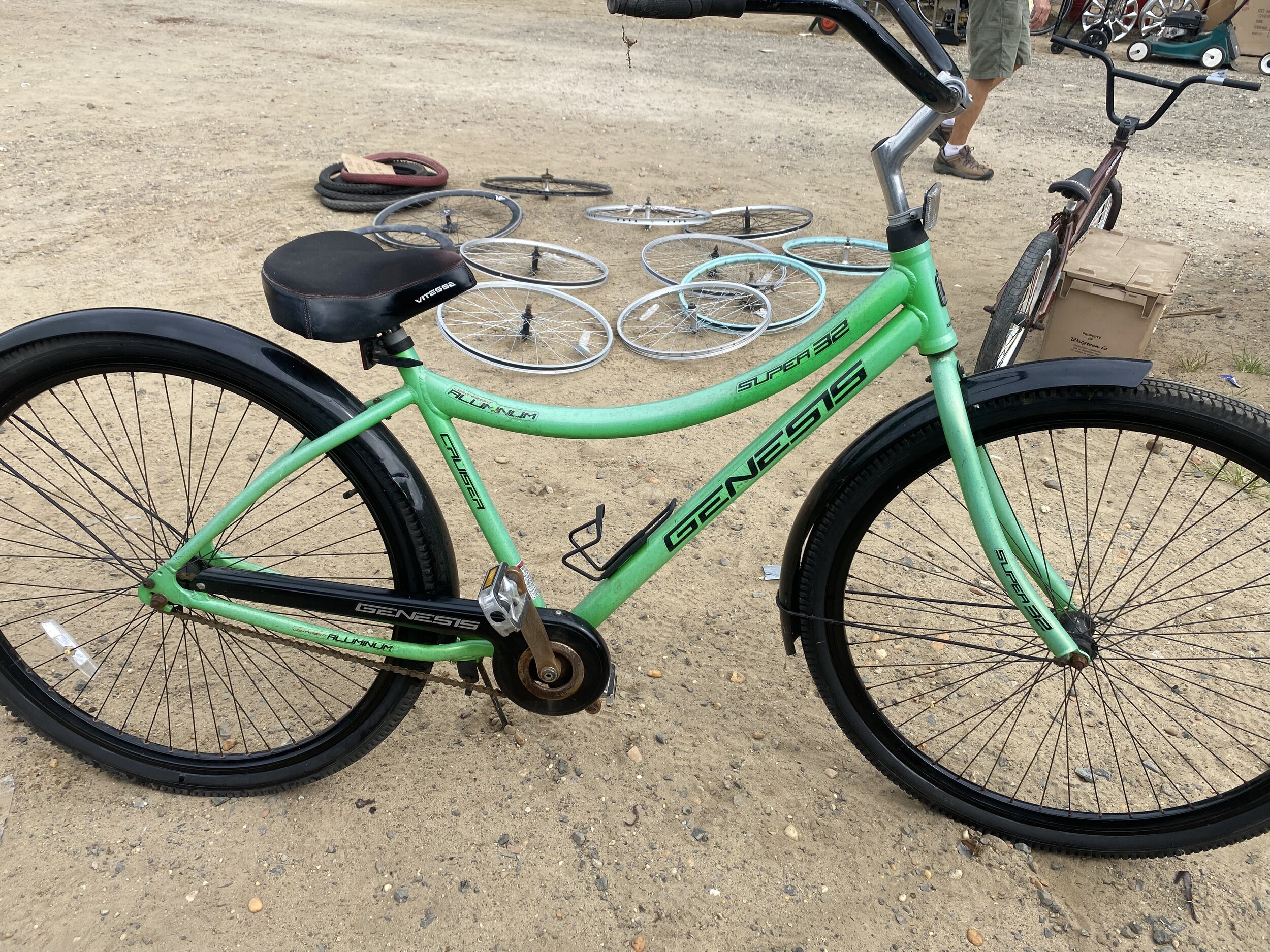 Genesis super 32 cruiser bike sale