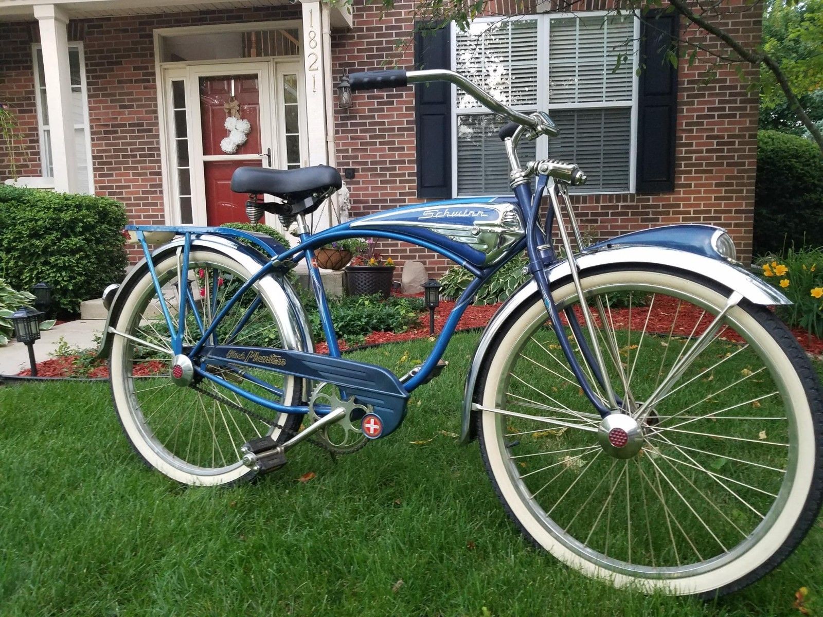 1995 Schwinn Cruiser Deluxe Mens Bicycle 100th Anniversary 1995 Schwinn Cruiser Deluxe Mens Bicycle 100th Anniversary
