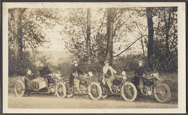 Bikes & Women | The Classic and Antique Bicycle Exchange