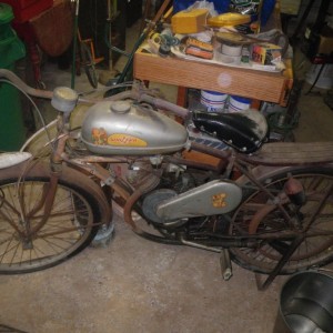 1946 Whizzer H on LaFrance Bicycle