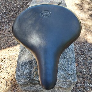 B-1 De Luxe Rustic Resto