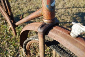 Detail of non-truss fork (Camelback)